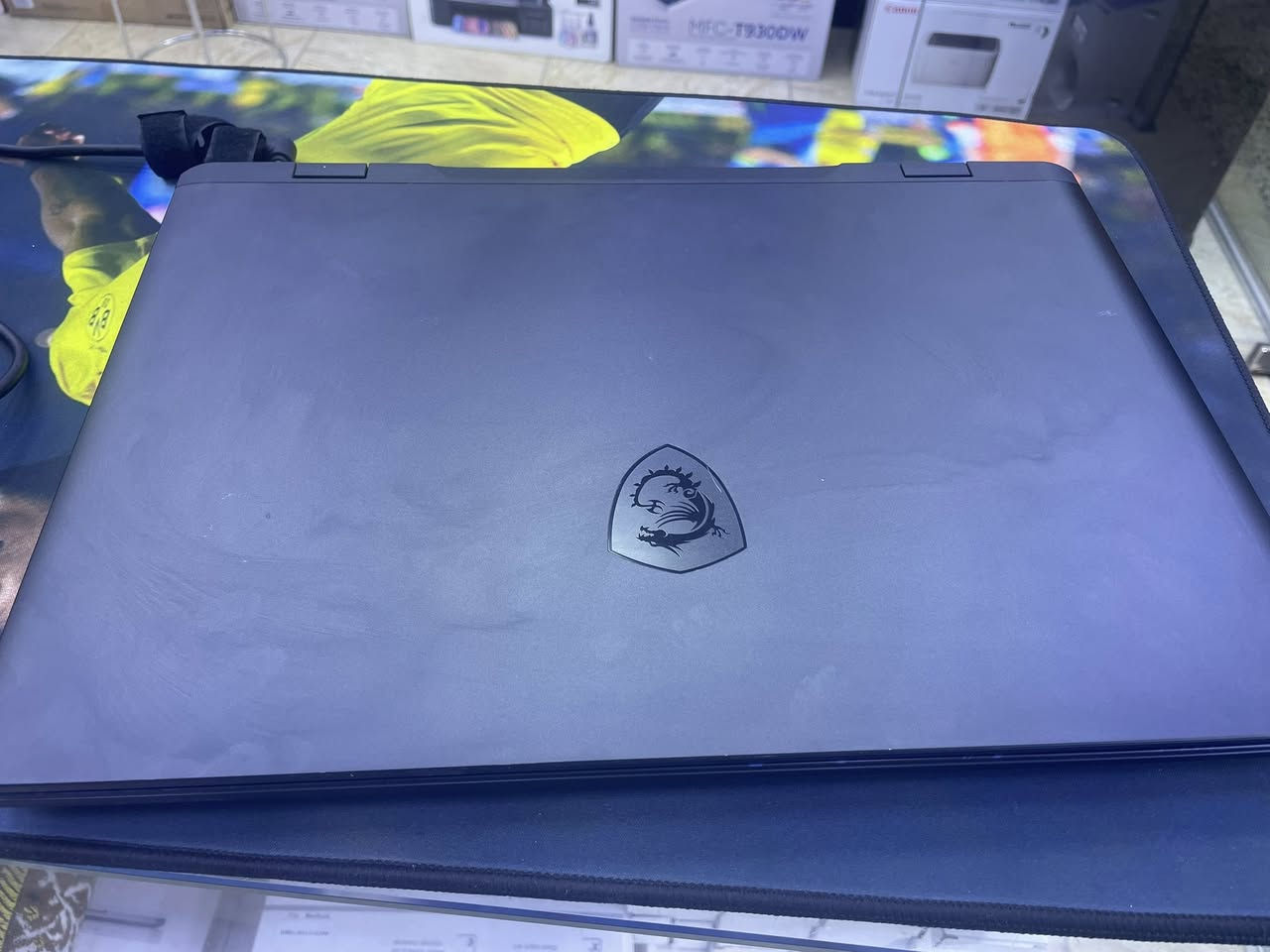 MSI pulse
ultra 9 185H
ram 32G 
ssd 1T 
RTX 4060  8G 
•الشاشة 16 إنج
 •الدقّة: QHD+
•يعني 2560×1600
تردد : 240hz 
نضافه 100‎%‎ 
كامل ملحقاته الاصليه شاحنه و باكيت 
السعر : 1،900،000
بغداد - المنصور 
يوجد توصيل 
***********
