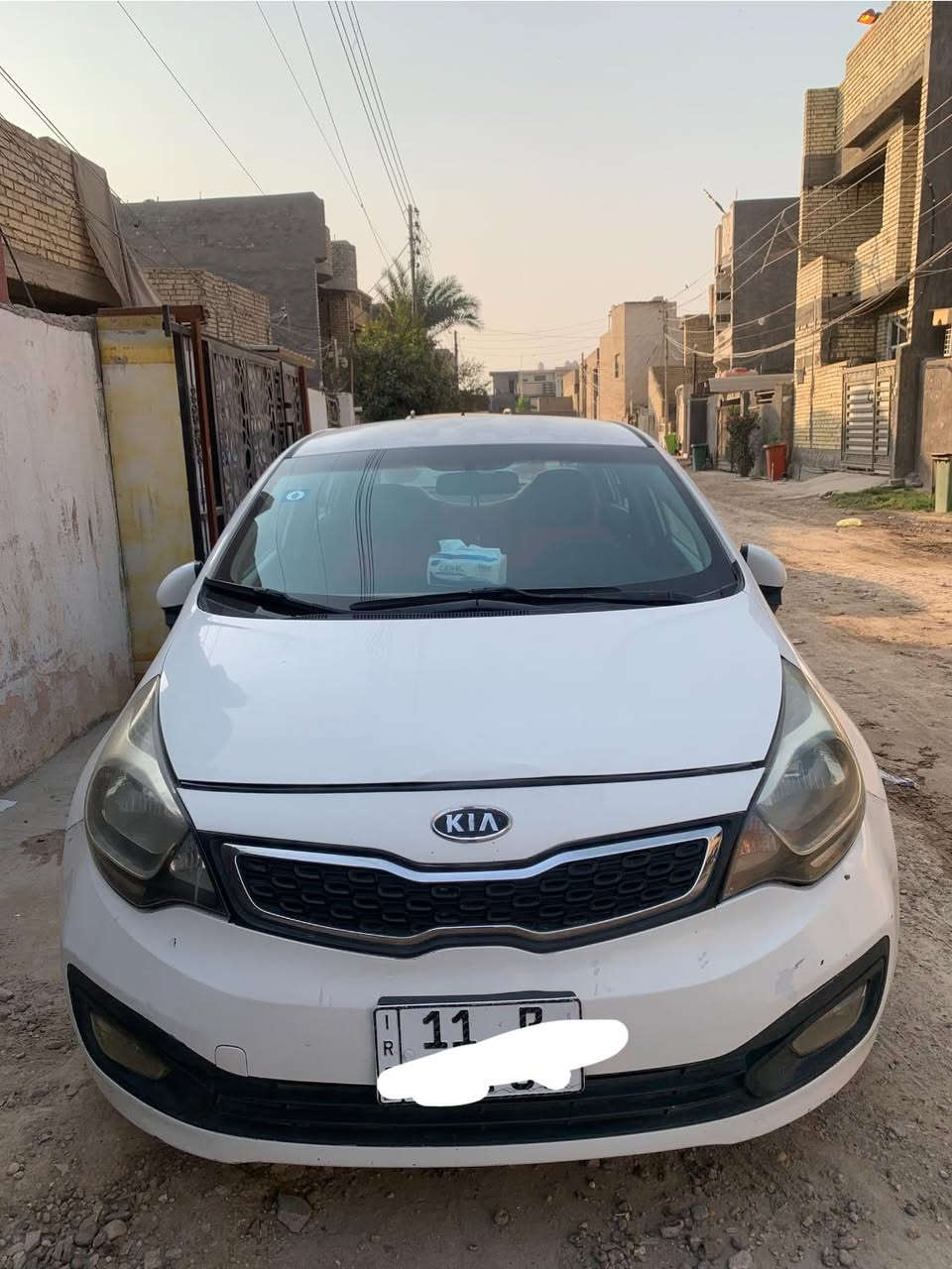 السلام عليكم
كيا ريو. موديل 2013. خليجي 
سياره كير مكينه جيده 
السياره بيها قطع صبغ ابيع حزام 
:السعر 80  مجال بسيط جداً 
***********
