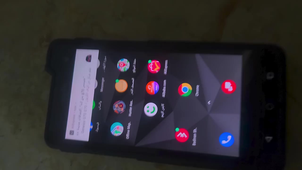 موبايل شركه امريكيه ضد الكسر مدرع مواصفات بطاريه 4900 معالج سناب دراغون دبل سيم كارت البصمه ما تشتغل والشاشه بيها ثلمه بسيطه وما تتلاحظ رقمي *********** الجهاز مضاد للماء
