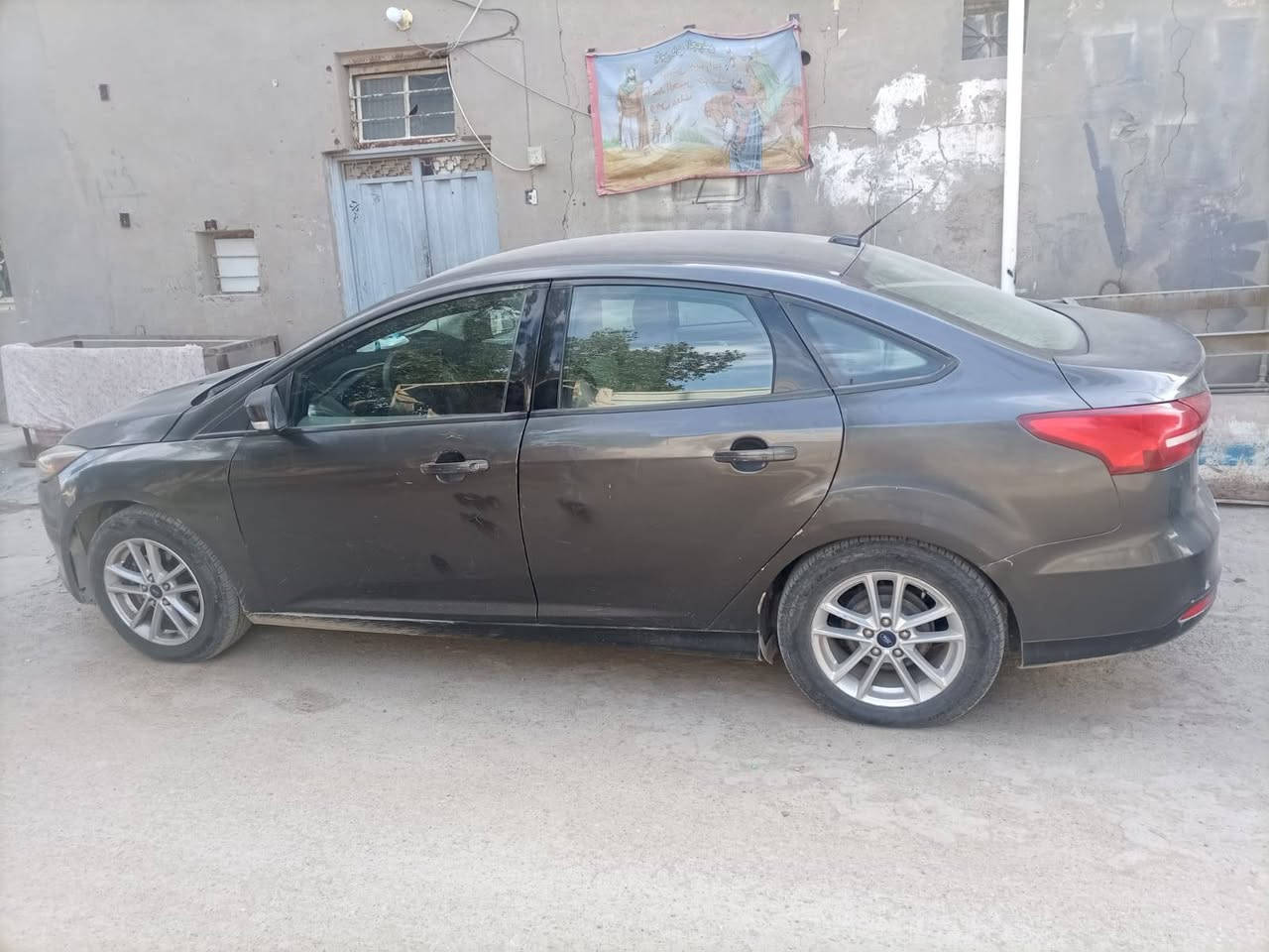 سلام عليكم فورد فوكس  2018 للبيع محرك 2000 مكينه بلجيس حادثهة جاملغ وبنيد وباب السايق بي قليل معجون بس باقي التفاصيل بلصورة مكاني دوانيه مركز شراي تشلع عيوني سعر95 وبيه مجال واسف ع اطاله ***********
