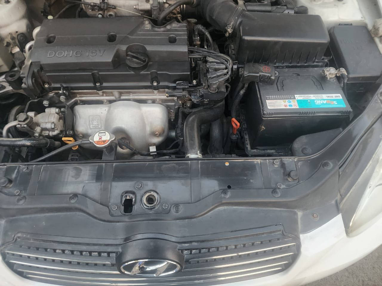 السلام عليكم اكسنت  مديل 2009  خليجيه السياره جاهزه اي نقص مابيه مكينه كير حداده  تبريد  والسونار موجود  رقم بغداد بسمي  مكان السياره بصره ***********  غير متواجد ع الفيس واتساب موجود
