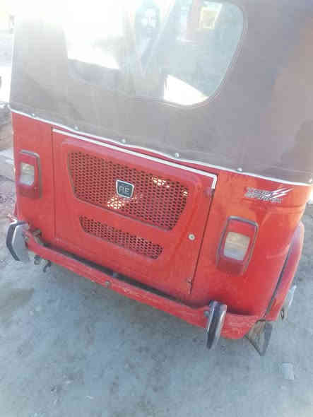 تكتك البيع موديل 22 شهر 11 اوراق أصولي كفاله عامه  محرك كفاله  سعر 8250 بي مجال  عنوان بابل الحمزه الغربي رقم ***********
