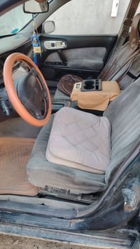 بيع مستعجل  كراون مجستا مديل 93السياره كفاله عامه تبريد ثلج شاشه كامره...