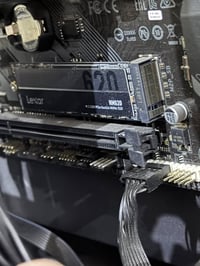 شباب عدي هاي القطعتين للبيع. Ram 16gb ddr5 6000mhz ripjaws m5 rgb  Nvm...