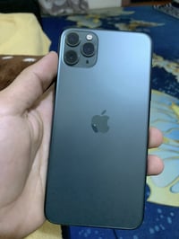 11 pro max ذاكرة ٢٥٦  بطارية ٧٦  ميصرف شحن كلش حلو  كلشي ما مبدل ولا ق...