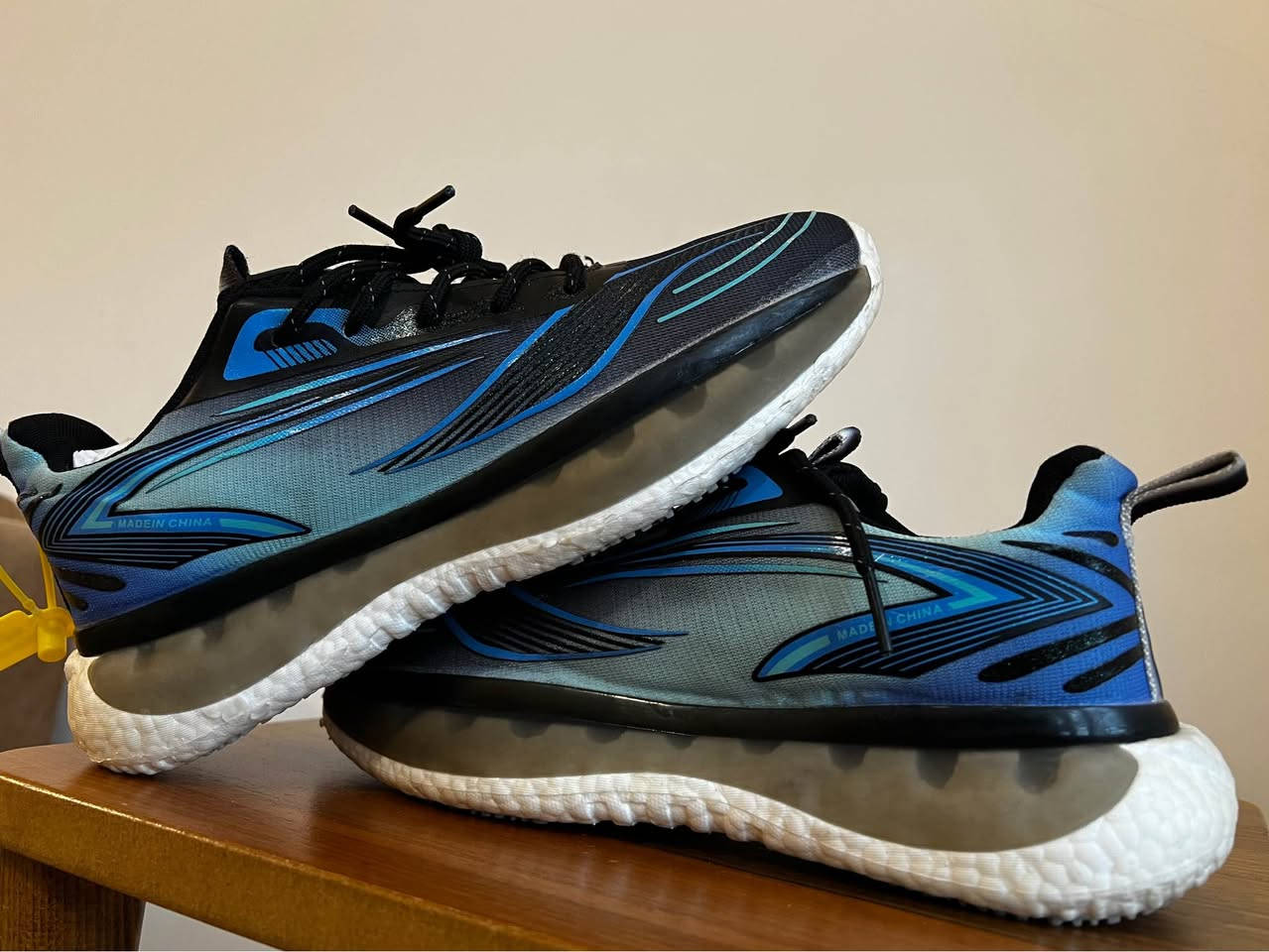 كعب فليني ناعم و خفيف الوزن اكر, نينوى


**إذا كنت صاحب هذا الإعلان وتريد حذفه لأي سبب، رجاءا أرسل رسالة إلى الدعم الفني**