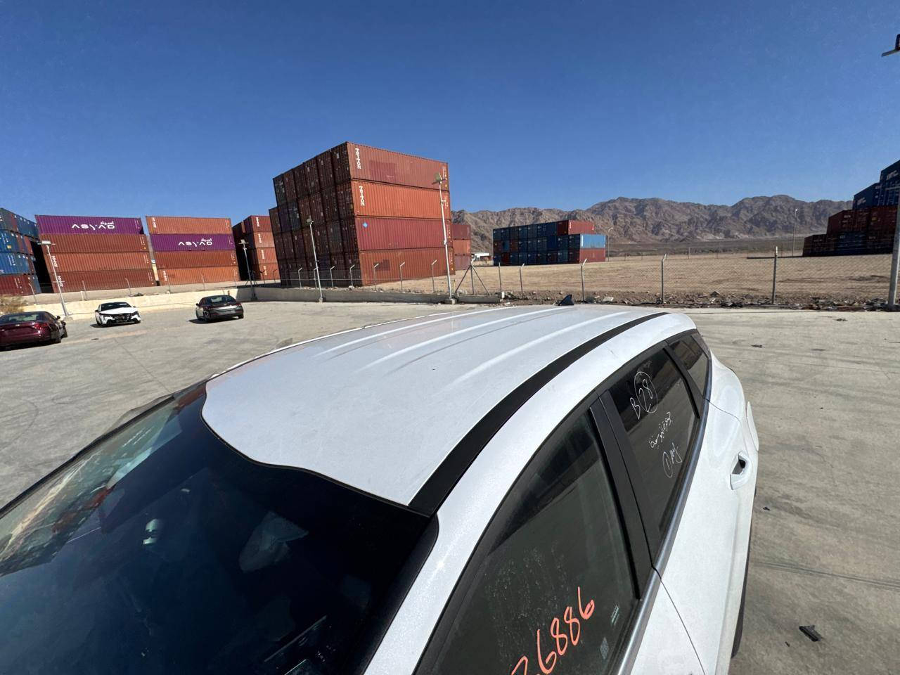 للبيع  كيا سبورتج2025  EX وارد امريكي
المسافة المقطوعه اقل 5000 الف
رقم فحص 
ضرر السيارة موضح بألصور بدون تصليح دخول جديد 
 ايرباك بردة وكشن
2500 محرك_ 
كشنات جلدد-تدفئه كشنات امامي
كرسي السائق كهربائي -شاشه كبيره وشاشه عرض
تبريد شاشه لمس -حساسات امامي خلفي
رادر امامي وخلفي-نقطه عمياء
تحديد مسار _مثبت سرعة
هاند بريك كهرباء_شحن لاسلكي
شحن تايب سي_حساس ضغط اطارات
مانع انزلاق_نظام ترحيب
ویل کب_مانع تصادم_ اضاءة led و زينون
السعر 21000 $ 
للاستفسار لاتصال ***********
