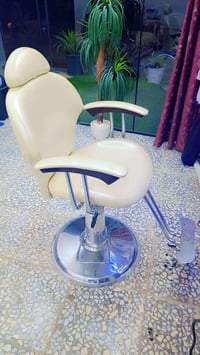 كراسي اثنين نظيمات واي ظرر مابيهن مجرد  لايصعد ولاينزل عوزهن دهن السعر...