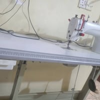 مكينه خياطة • نضيفه • تقيه ثالثه