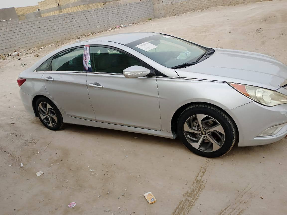 سلام عليكم سوناته موديل 2014وارد امريكي حادث جاملغ الايمن جهت العبري صبغ فقط  رقم ذي قار تحويل ثاني يوم سنويه لغاية 2027 محرك 24000سياره جاهزه من كلشي كير مكينه حداديه كهرباأيات مكانها الناصريه السعر 110 وبيها مجال ***********
