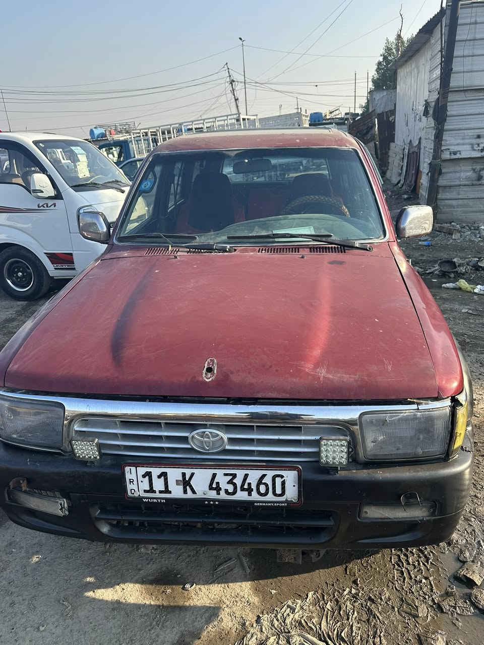 سلام عليكم سيارة تيوتة موديل 96 مصبوغة جمالية كير جديد حدادة صدر جديد كهربايات شغالة رقم بغداد كليزي تحويل ثانيوم سعرهة ٣٣ بيهة مجال مكان بغداد الشعب ***********
