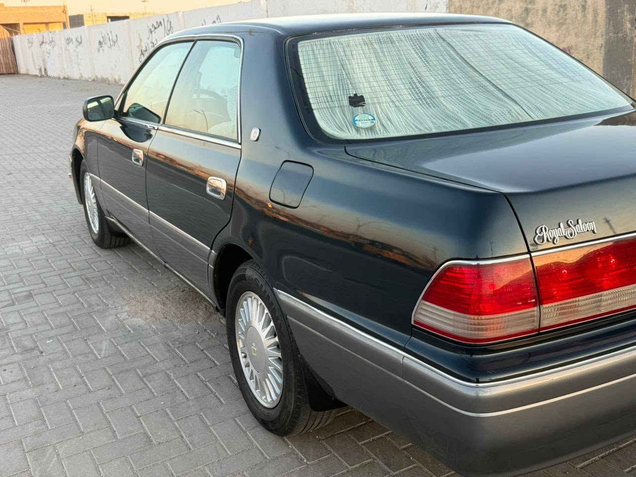 السلام عليكم 
تويوتا راس الثور مديل 2000  فلات اخضر السيارة جاهزة للاخير بيها صبغ عام ومسستمه السعر ٩٠  وبيها مجال السيارة اكفلها من الكصه ونقل الجثه والاصوليات رقم الهاتف 
*********** امجد جبار البصرة, العراق
