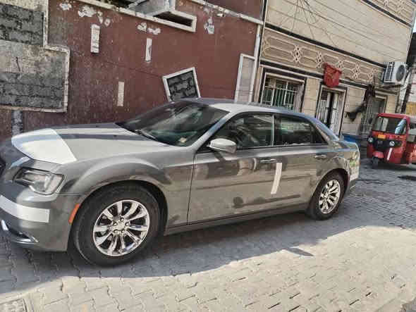 سيارة كلايسلر اوباما موديل ٢٠١٩اصل سمنتي S تو ويل انتورك
سيارة جاهزة كامله 
وارد امريكي
شاشة كار بلاي
كشنات كهرباي 
كشنات جلدابيض حرف Sحضن
تشغيل عن بعد 
لايت زنون 
كامرة خلفية 
محرك ٦سلندر 3600
كير مكينة حداده بلادي
بدون بنرامة
 ماشية ٦٩m
رقم بغداد جديد  مراوس بجيب ٧راكب 
سيارة مال بيت لا طالعة ولا شي 
سيارة حادثة دعاميات مكسرة ومصلحينهن نفسهن بارد بل جاملغ خلفي كد شبر ونص 
مكاني بغداد مدينة الصدر ***********
