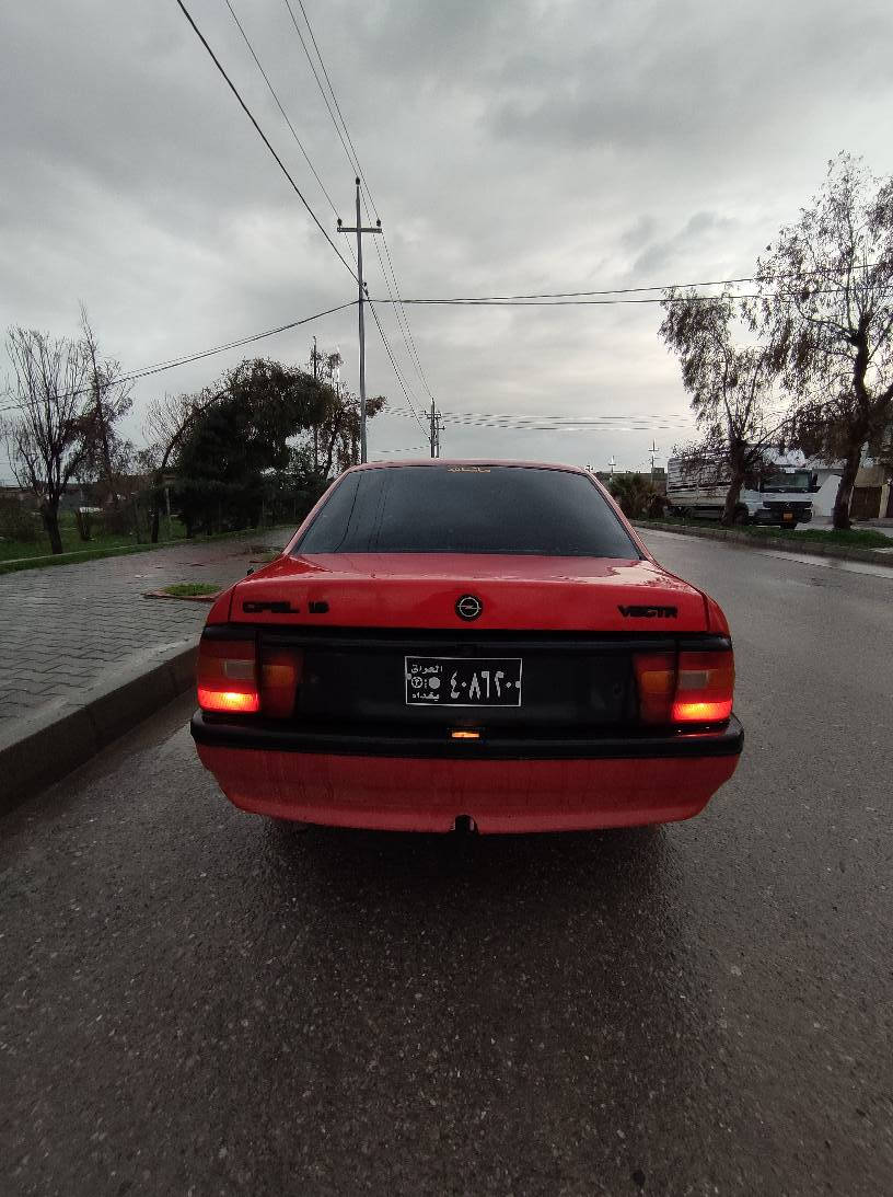 ئۆپڵ فیکترا حلووج
مۆدیل 1992
مەکینە 18 گیرو مەکینە بەشەرتی 10فیتەر مووسو بڕاوەو
 وەرگەراو بەشەرت 
پیشو پشتی کەپسە
 لیدراوی نیە 
چوار تایەی تازە 
سڵایدە فڵچەو کارەبای مەزبووتە نرخ15گەڵا
ناونیشان قەزای حاجیاوا
ژم *********** رانية, السليمانية
