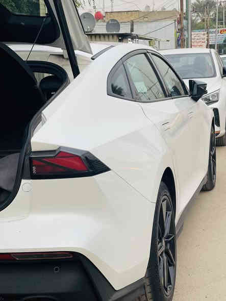 السلام عليكم...
شانجان يوني في 2024 خليجي 
سيارة بأسمي رقم بغداد تحويل ثاني يوم
ماشية54 الف نظيفة جدا
مواصفات الفول
محرك 1500 تيربو مع كير DCT دبل كلج 7 نمرة
ترايها زيرو
سيرفسها كلة بالشركة 
بانوراما
بصمة  
تشغيل عن بعد
يدات شفط
مري شفط + هيتر + اشاير
جنطة كهرباء
كشنات ال 2 كهرباء
داخل جلد
كشنات تبريد
شاحن لاسلكي
ثلاجة 
4 وضعيات قيادة
تحكم بوضعية مود الاستيرن
شفتات ستيرن 
انارة داخلية متغيرة
كاميرات 360 درجة مع خاصية DVR تصوير دائم أثناء اطفاء السيارة
حساسات 360 درجة
اوتو هولد 
ترحيب اثناء الاقتراب
فتح الجنطة عند الاقتراب جنطة لمس كهرباء الفتح وبالعكس 
 رادار امامي مانع تصادم + تحديد مسار + مثبت كروس 
كزوز بلادي رياضي  
اربع جام اوتو عند غلق السيارة تنغلق 4 جام + بانوراما والعكس كذلك
تخم تاير جديد 
السياره مكفولة عداها بيها شخط بالدعامية مبين بالصور ورصعة بالباب الخلفي اقل السانتيم 
بغداد الكرخ ١٤ رمضان 
رايدها 170قابل للتفاوض للشراي 
***********واتساب 
اواتصال
