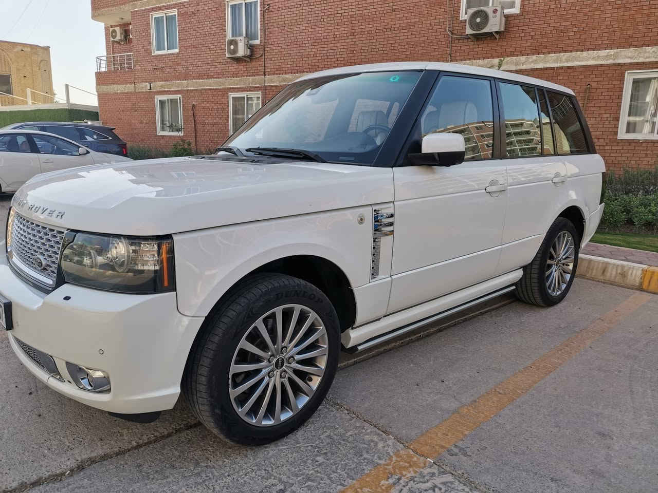 السلام عليكم ورحمة الله وبركاته
مراوس مراوس
عندي رانج روفر فوك ابيض ٢٠١٢ وكالة سردار فول مواصفات نظيفة جدا رقم بغداد وبأسمي رايد مراوس ويا كيا سيليتوس من موديل ٢٠٢٣  وصاعد تكون نظيفة جدا ويفضل لون ابيض وببغداد ورقمها بغداد مكاني بغداد السيدية
جوال *********** علي
