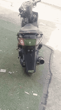 سلام عليكم 
سكنز فحل دراجة خير من الله سلف بكل وقت اني اطلع لشغل ب 7 الة ربع دراجة ربع نكرة دراجة حلوة بس فقط عيبهة تبخير خفيف بس بدايت تشغيل صالنصة رياضي والله بس صالنصة ماخذهة ب 85 الف عنولت بغداد البياع 375 بيهة كلش كلش بصيط، ***********
