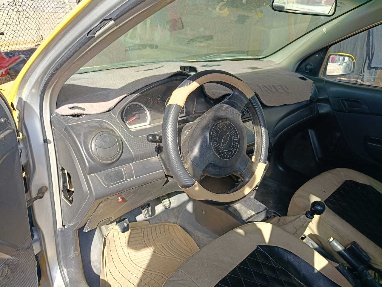 سلام عليكم للبيع افيو موديل 2008رقم ميسان مشروع وطني سنوي لا27 مكينه وكير جدد مصبوغه عام تحويل مباشر السعر 33وبيها مجال مكلف بلنشر  ***********
