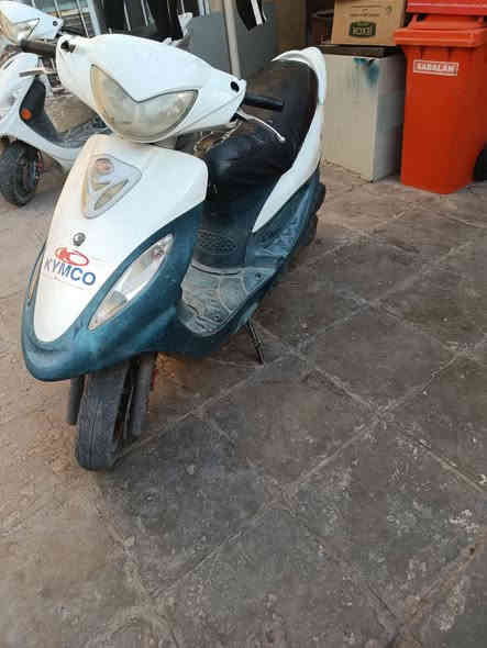 دراجه كامكو شغاله نكره سلف ابيع كوم حديد مفتوحه
السعر 300 الف العنوان رفاعي 
***********
