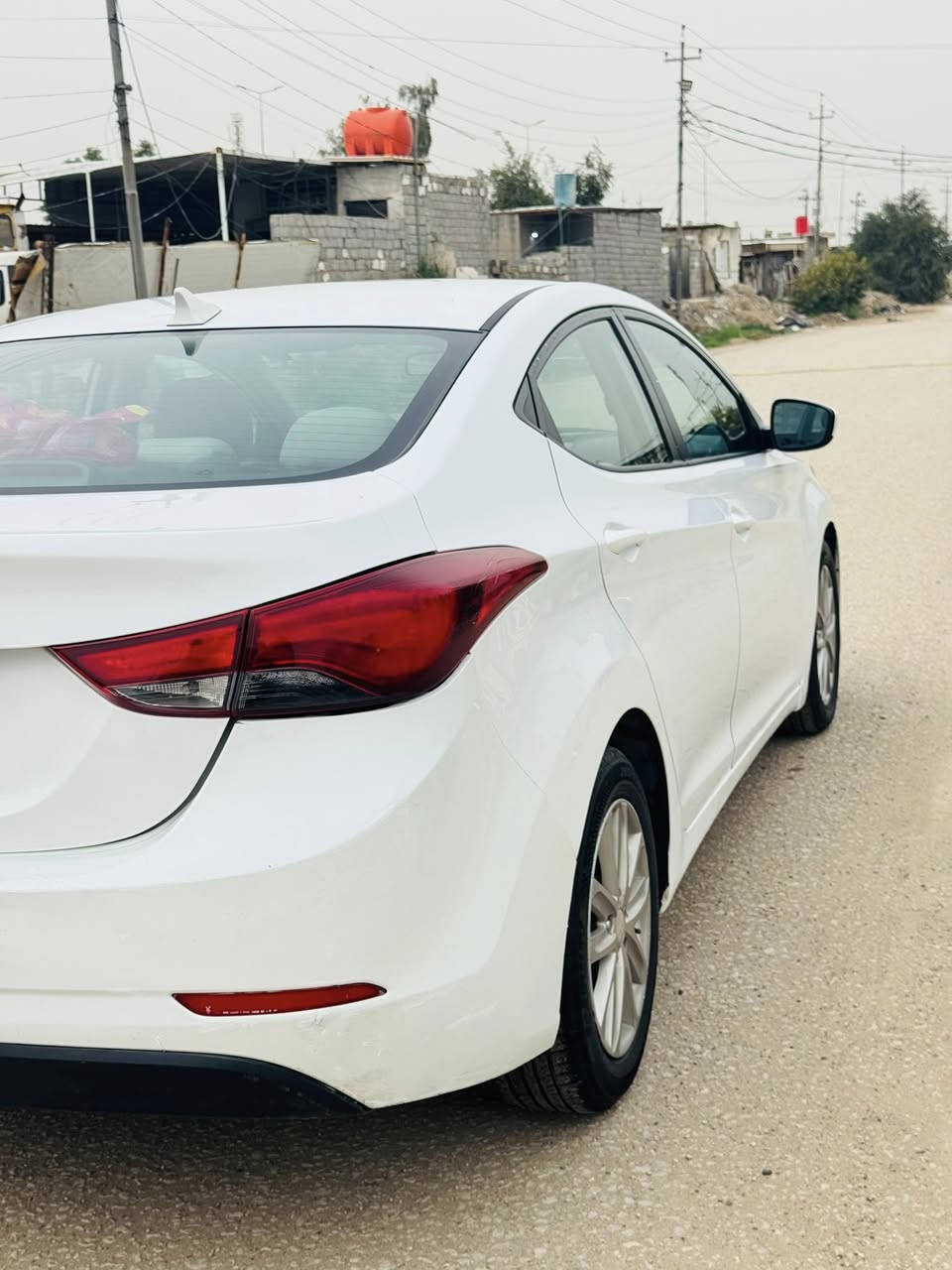 سلام عليكم مرخصت لادمن الانتره 2015 امريكي حادث جاملغ وبنيد وباب وبلعراق بيه قطعتين ابيع احزام رقم بابل دولي بسمي  سياره جاهز مكينه كير تخم تاير 
مكينه 2000 دوش سياره جاهز

السعر 103 وبيه مجال بسيط 

مكان سياره بابل قرب سيطره لاثار 

***********
