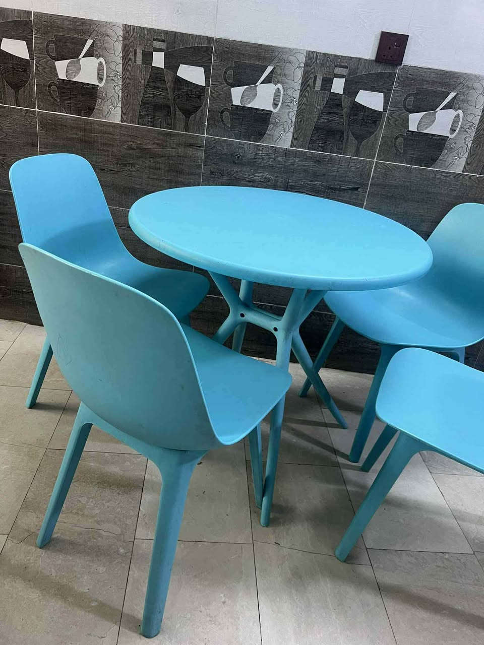 مرحبا ميز طعام نضيف مكاني الدورة ب١٠٠ وبي مجال بسيط


**إذا كنت صاحب هذا الإعلان وتريد حذفه لأي سبب، رجاءا أرسل رسالة إلى الدعم الفني**