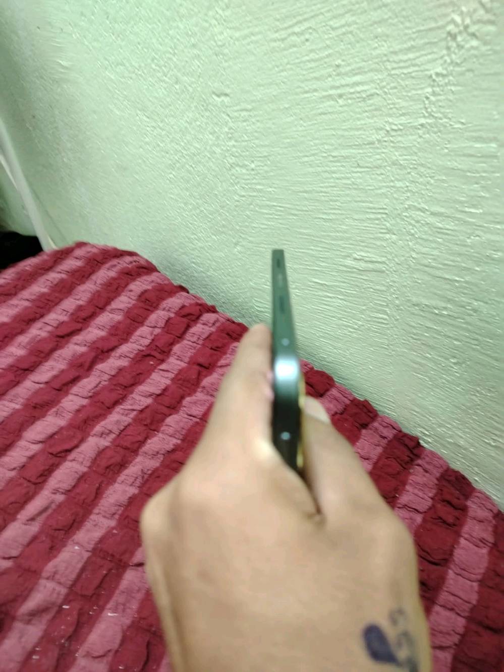 POCO PadM1 
ذاكره 256
60فريم 
شاحنه 33W من الصفر الميه خلال ساعه 1
ضمان سنه صيانه و برمجه 
مستخدم 17يوم فقط 
سعر 425
العنون البراضعيه كليه الطب 
الرقم تواصل *********** او ***********