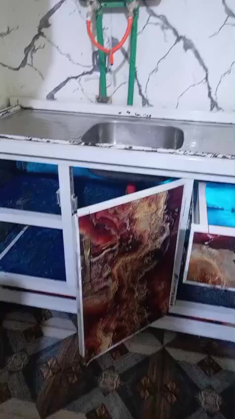 سنك نضيف للبيع سعر65 مكاني الحيانيه شارع القائد  ***********
