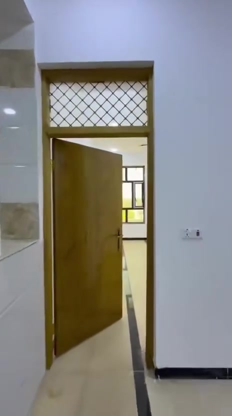 سلام عليكم
بســم الله نبدأ 

 تم افتتاح مجمع اللــيــث
شقق ديلوكس كاملة من جميع الخدمات 

من غرف نوم عدد 2 وصالة مفتوحه 
ومطبخ كامل من كاونتر وسنك مثل ما موضح ب فديو + حار بارد يكون المطبخ 
وحمام VIP ضبابي 
وكهرباء 24 ساعة وماء حار بارد 
ومصعد 24 ساعة 
ومتوفر أيضاً عامل تنضيف 
و سكيورتي أمن 
ويتكون هذا مجمع من 5 طوابق كل طابق شقتان ب مساحة جيدة 
ويرهم المجمع أن يكون طبي 
او سكني او مراكز شركات وغيرها 

العنوان / شارع فلسطين قرب نادي الشباب مقابل مدرسة المتميزين 

اسعار الايجارات رمزية
للاستفسار اتصل بنا 

الرقم / *********** / ***********/ ***********
