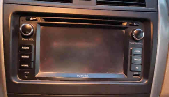 شاشة كورلا بلادية بلوتوث ااسعر ٦٠ الف
