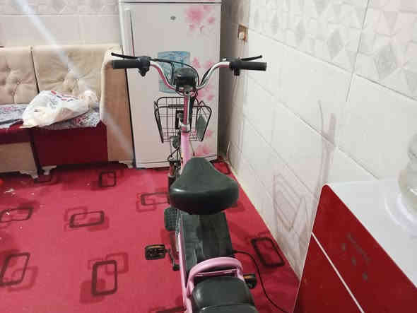 السلام عليكم بايسكل شحن للبيع سعره 300 الف الاتصال عالرقم ***********
