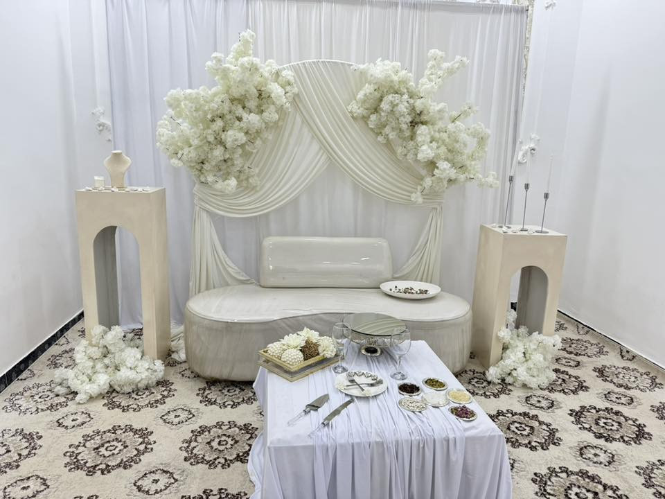 سلام عليكم كوشات للبيع بموديلات مختلفه الاستفسار على الرقم التالي ***********واتساب العنوان  السماوة ويوجد عندي توصيل للمحافظات
