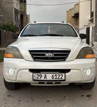 كيا سورنتو 2007 فئة LX لون صدفي  رقم واسط مميز بأسمي سنويه تحويل مباشر...