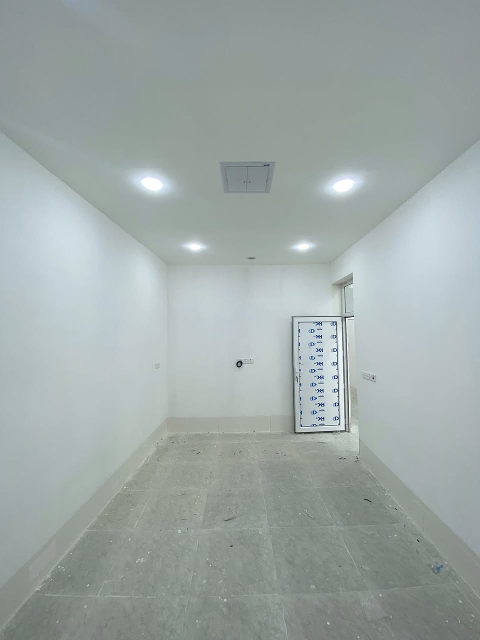 🌸ماشاالله لەم خانوە جوانە🌸

ئەمجارە بەخانویەكی 140 مەتری بەردەم. چۆڵ هاتینەوە خزمەتان

🌱🍃🪷☘️🌺🍀🌼🌿🪷🍀🌱🍃🌸🌼☘️

🌼كەلار گەڕەكی حەمرین
🌸نزیك جادە
🌸نزیك مزگەوت
🌸نزیك نەخۆشخانە
🌸نزیك جادەی گشتی
🌸نزیك مۆڵ و بەنزین. خانە

🪷ڕوبەچۆڵەو  براڕوكنە

🌕شوێنێكی زۆر نایابی هەیە
🌕تازە دروست كراوە ماڵی تیا نەچوە
🌕بەكوالێتیەكی زۆر نایاب دروست كراوە 
🌕ماوەیەكی زۆر بەهەیكەلی ماوەتەوە بۆیە 🌕بەهیچشێوەیە گەچو دیواری درزی تیا ناكەوێ
🌔 ئەم خانوە لەسەر ڕوبەری 140 مەتر دروست كراوە 

🟢🌟كەپێك دێت لەم. بەشانە🟢

🟢دوو ژوری نوستن
🟢هۆڵێكی گەورە
🟢میوان
🟢مەتبەخ
🟢مشتەمەلات
🟢حەوشێكی گەورە

🔴عەڕزی بیناكە هەمو كاشیە
🔴سەقفی مەغربیە
🔴دەرگاو پەنجەرەی پلاستیكە
🔴 مەتبەخ و مشتەمەلاتی تاكو سەقف كاشیە
🔴 سەرجەم ئەوكەرەستانەی تیا بەكار هاتوە 🔴كوالیتی بەرزن و شتی توجاری تیا بەكار نەهاتوە

🔵ماڵەكە بازاڕی نیەو بۆكڕین و فرۆشتن دروست نەكراوە
🔵بەبلۆكی بیستی دروست كراوە و باشترین. جۆری كۆنكریتی تیا بەكار هاتوە

🔵بەگشتی ماڵەكە ماڵێكی نمونەییەو  ماڵی دۆستە
🔵بەردەمی چۆڵەو  جێگای ناشتنی داری زینەو گەراجی سەیارەی هەیە

🍀🍁🌱☘️🌹🌼🍃🌿🪴🎋🌺🍁🪷🐦‍🔥🌿
‎بۆزانیاری زیاتر یان زانینی  نرخ  پەیوەندی بەم ژمارانەی خوارەوە 
‎بكەن
✳️✳️✳️✳️✳️✳️✳️✳️✳️❎❎❎❎
***********☎️📞
***********☎️📞

‎یان. سەردانی نوسینگەكەمان بكەن
‎كەلار سەرجادەی كفری💎

‎نزیك نەخۆشخانەی شاری پزیشكی 🏢گەرمیانی ئەهلی
‎نوسینگەی كوردستان
***********
***********
