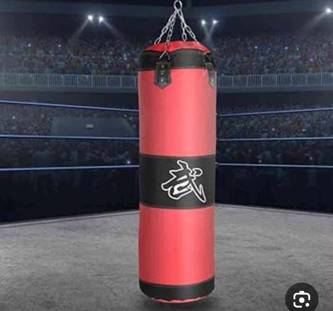 🏋️‍♂️ جاهز لتفريغ طاقتك؟
💥 كيس الملاكمة المثالي للتدريب المنزلي والاحتراف!

✨ المميزات:

خامة قوية تتحمل أقوى اللكمات والركلات

مناسب للمبتدئين والمحترفين

يثبت بسهولة في أي مكان

يساعد على اللياقة، القوة، وتفريغ الضغط

🎯 مثالي للتدريب على:
✅ اللكمات السريعة
✅ تقوية العضلات
✅ زيادة التحمل

📍 متوفر الآن – احجز كيسك وابدأ تدريباتك اليوم!

📞 للطلب والاستفسار: *********** 
📍 العنوان
#مكتبة_الولاية كوت حي جهاد نهايه شارع صبر
