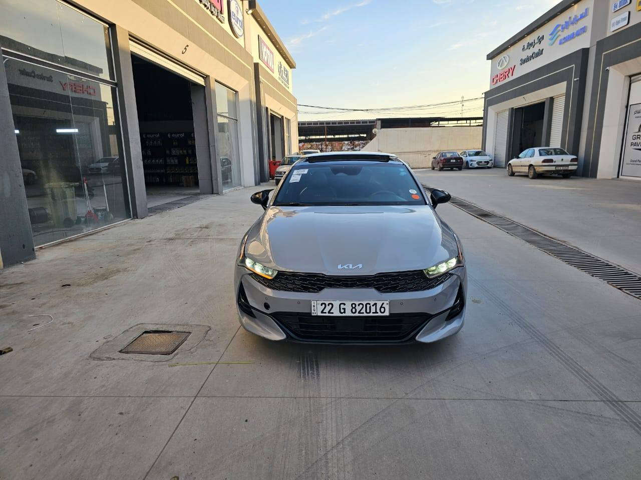 K5 GTline
2022
لون مميز سمنتي 
السعر مناسب جداً  165 وبيها مجال قليل 
محرك 16 توربو 
فوول مواصفات 
رادار امامي وجانبي وتحديد مسار
سياقة ذاتية
صندوق ذكي
شاحن لاسلكي
شاشة كبيرة 
تدفئة كراسي 
كراسي كهرب 
بانوراما 
لايت زينون 
حاجب أصفر 
تشغيل عن بعد 
اربعة انظمة سياقة
بريك بصمة 
السيارة ماشة 41 ألف ميل 
وبعد بيها هواي مواصفات 
السيارة ضربتها جاملغ امامي صفحة السايق وربع البوند صبغ  وايرباك ستيرن فقط بدوون دواخل شرط

للاستفسار مراجعة مكتب منار الحدباء لتجارة السيارات وتنظيم عقود بيع وشراء السيارات موصل حي المثنى فرع إعدادية الرسالة

***********
***********
