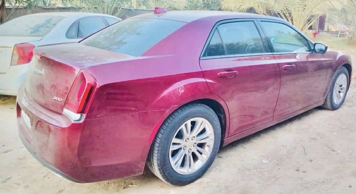 للبيع أوباما موديل ١٩ اصل اصل لون كرزي مكفوله كفاله عامه  من كلشي فقط تقرير غرق وشغاله 100/100  وصور التقرير مال امريكا موجوده بالمنشور وبدون فتح اي شي وابيع شرط الفحص ماشيه 40ميل دخول جديد داخله كتاب ضباط متقاعدين مرقم وجاهز بغداد بسمي وتحويل ثاني يوم السعر ٢65وبيها مجال بسيط مكان السياره الناصريه حي المعلمين للأستفسار ٠ ‭0780 763 6277‬
