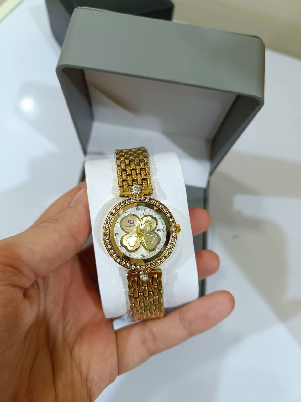 ساعه فوركيست نسائي ضد الماء طلاء ثابت كوالتي عالي جدا


**إذا كنت صاحب هذا الإعلان وتريد حذفه لأي سبب، رجاءا أرسل رسالة إلى الدعم الفني**