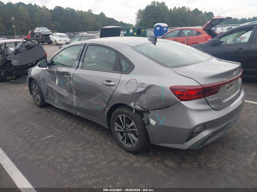 السلام عليكم 
للبيع فقط
كيا فورتي
موديل 2024
نص فول 
فئة ( LX )
حادث واضح 
حادث جانبي
بجم كبس
بدون ايرباك 
محرك 2.0 
سياره حلوه
السعر الى الميناء ( 107 ) ورقه 

للتواصل متوفر فقط ( اتصال + واتساب) 
***********
