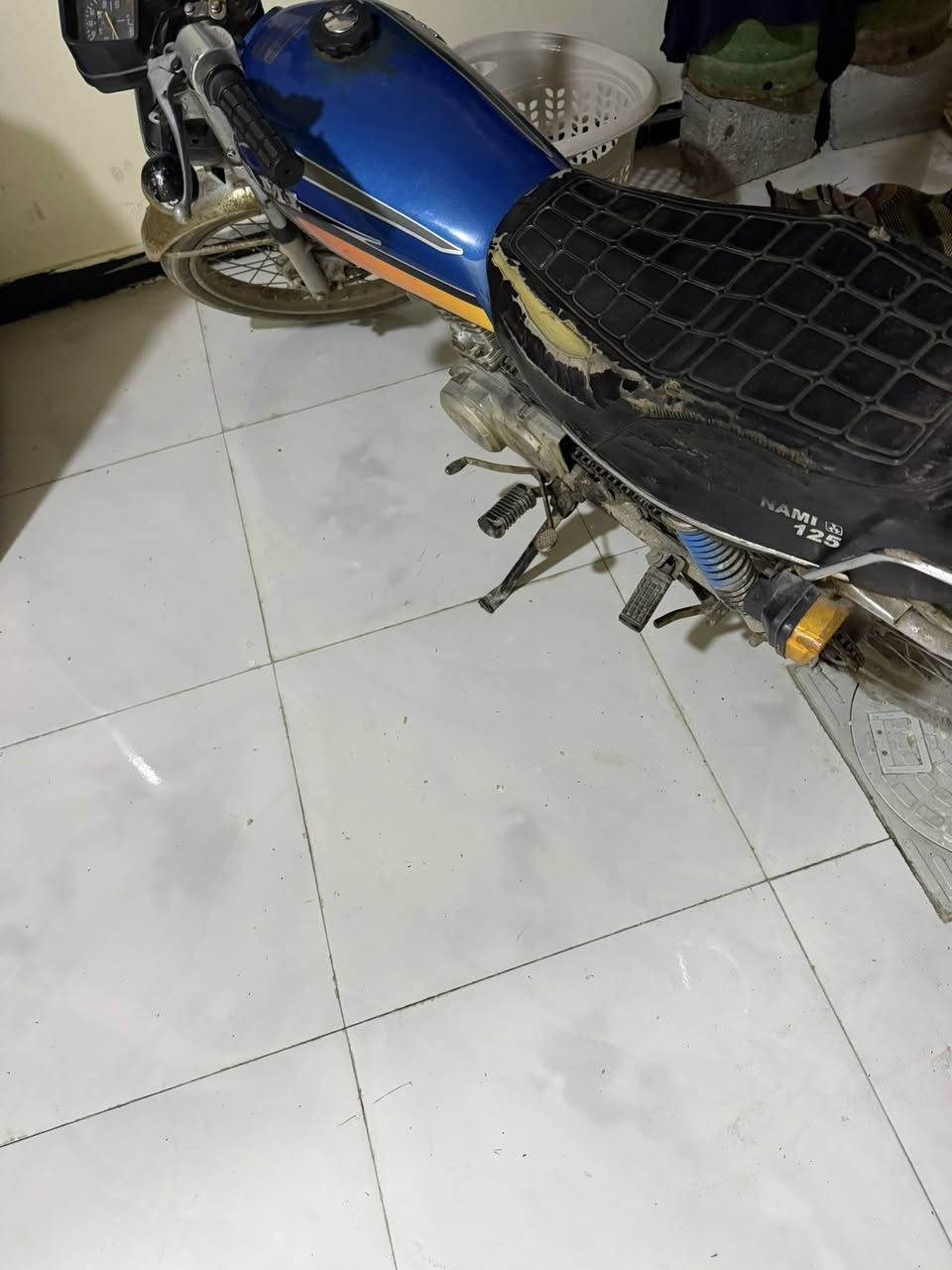 دراجه إيراني نامه شلامجه اصل
موديل ٢٠٢٠ رقم وسنويه
السعر مليون و٣٥٠ 
العنوان طوبه ونخيله
رقمي ***********
