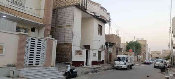 بيت طابو المسحه 100 طابقين حي اور الثانيه
الطابق الاول غرفه وستقبال ومطبخ اوصاله ومجمع صحيات
والطابق الثاني قيد النشاء
غرفتين وصاله ومجمع صحيات
السعره 170/اوبي مجال

***********
