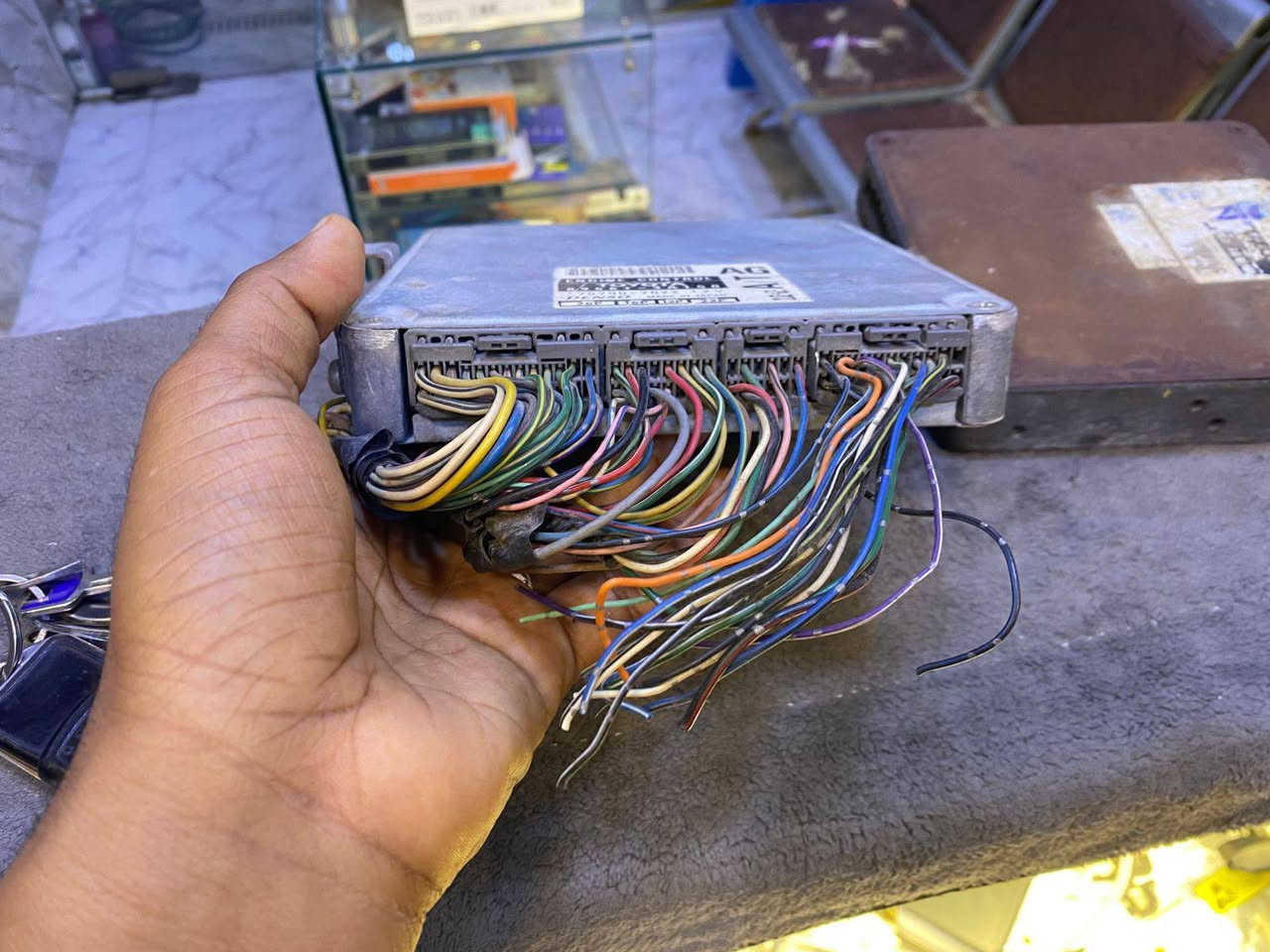 سلام عليكم اخوان عقل بطه كويل الاثنين شغالات شرط الفحص عقل 2500 وعقلل3000 فاتحهم من سيارتي شديت مكاين VVTi وهذن للبيع الواحد ب150 قفل


**إذا كنت صاحب هذا الإعلان وتريد حذفه لأي سبب، رجاءا أرسل رسالة إلى الدعم الفني**