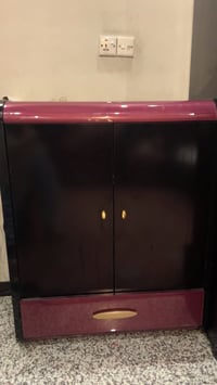 غرفة للبيع استعمال قليل المبلغ 2مليون وبيه مجال بسيط الرقم 07717755902...