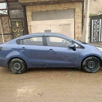كيا ريو 2016 خليجي للبيع بدون حادث وصبغ بس تعديلات على البارد  محرك 16...