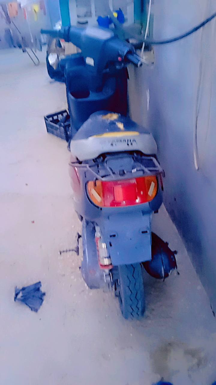 دراجه للبيع الاتصال على الارقام التالي اومراسلت وات ساب ***********
