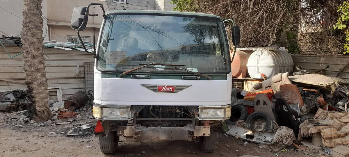 السلام عليكم هينو للبيع موديل ٨٩ رقم دياله مشروع وطني مكينه كير حداديه شاصي كله مكفول السعر ١١٥ وبيه مجال مكاني كربلاء *********** ***********
