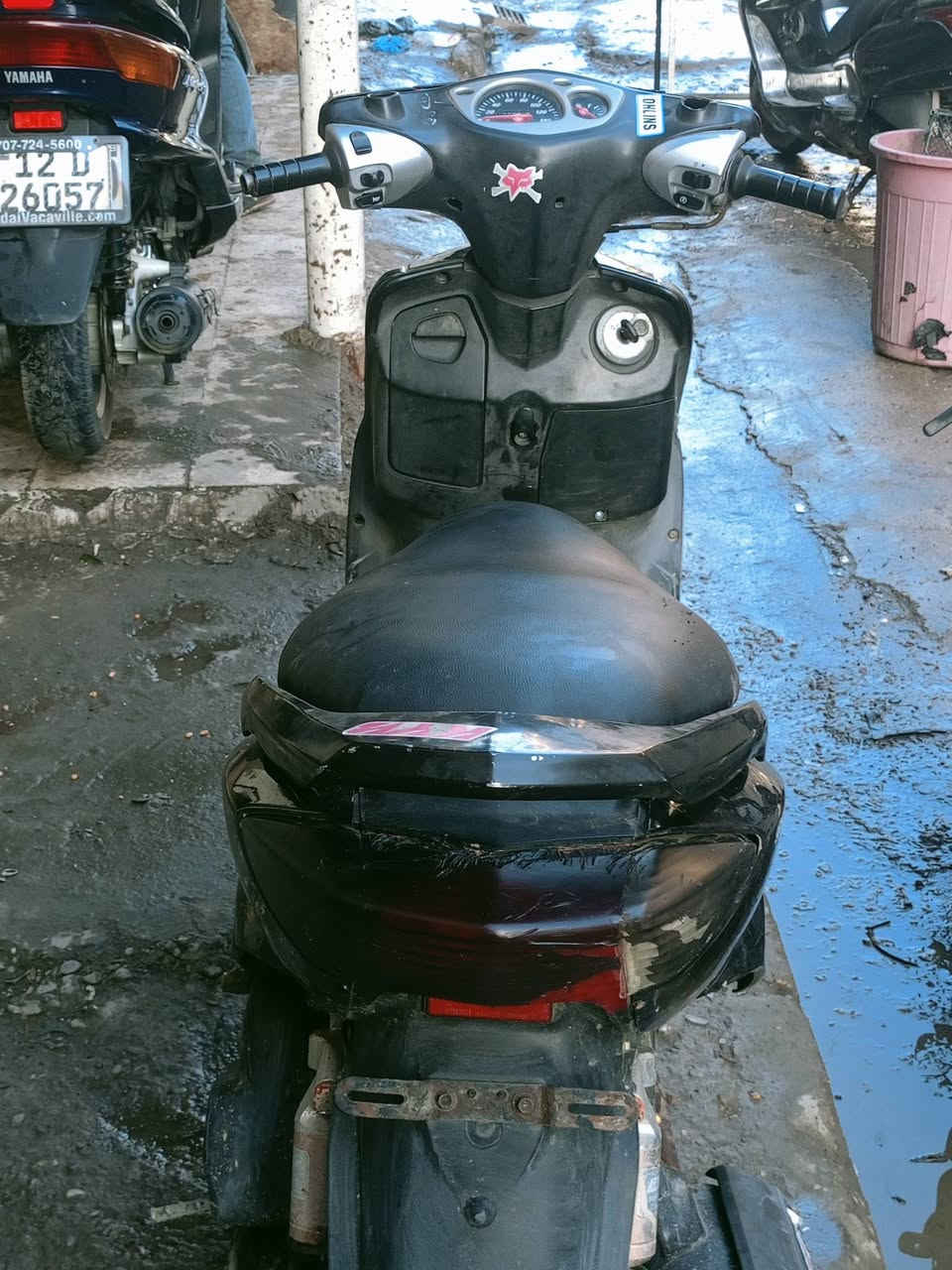 السلام عليكم أعيد النشر بسبب الوعود الكاذبه  ماطور سكنز ياباني مو صيني للبيع اومراوس حسب القناعهه
مكينه معمره جديد تعمير مضبوط معدل تعبر ال100 كهربائيات شغاله سلف شغال بس يعوزها باتري السعر475وبيها مجال للشراي مكان الماطور بل دواسه 
***********
***********
