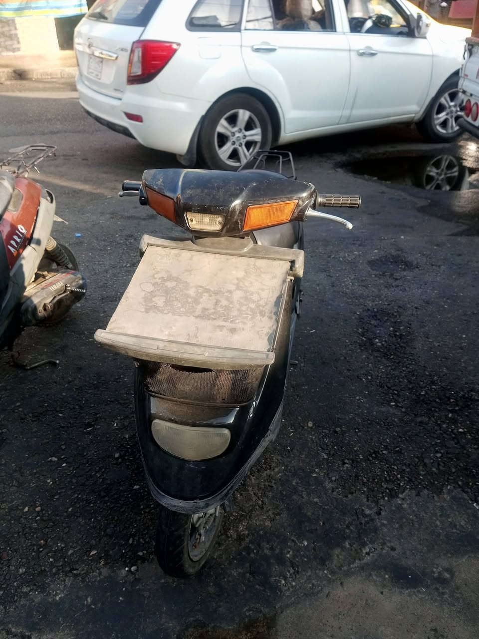 ماطور ياماها للبيع
سلف + اشاير + لايت + هورن  كلهم شغالين 
 ناقصه فقط باتري 
شاصي شرط 
 هندر واحد يشتغل 
 ما معمر ولا مفتوح
ما بي صوت اكسن
 سعر 350 الف


**إذا كنت صاحب هذا الإعلان وتريد حذفه لأي سبب، رجاءا أرسل رسالة إلى الدعم الفني**