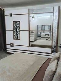 غرفة تركيه للبيع نضيفه جدآ هيدروليك  قويه تكمه كلش أناره بالغرفة اريد ...