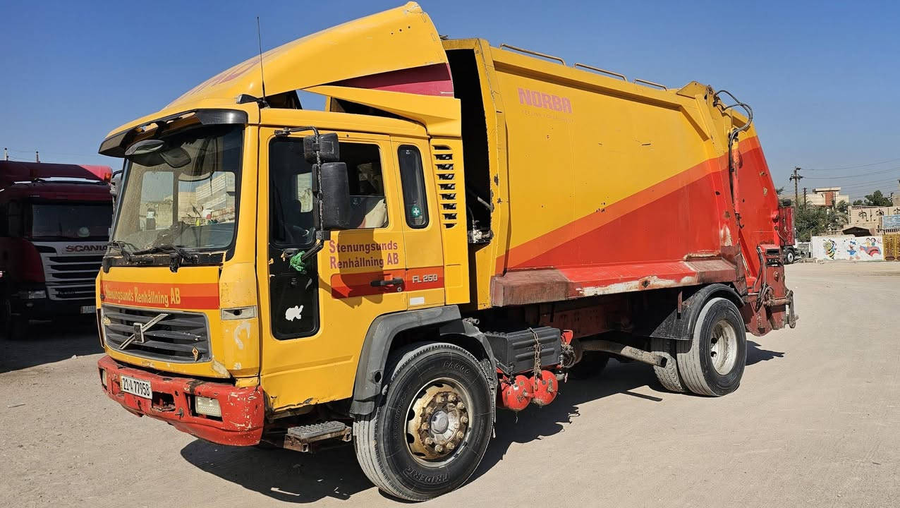 كابسه فالفو موديل 2003 رقم سليمانيه راعيها بغداد تريد تحويل تريد وكاله سنويه جديده مكينه بم ونوزل للبيع السعر 130 العنوان البصره الزبير  الاستفسار الاتصال بالرقم ‏  ***********
