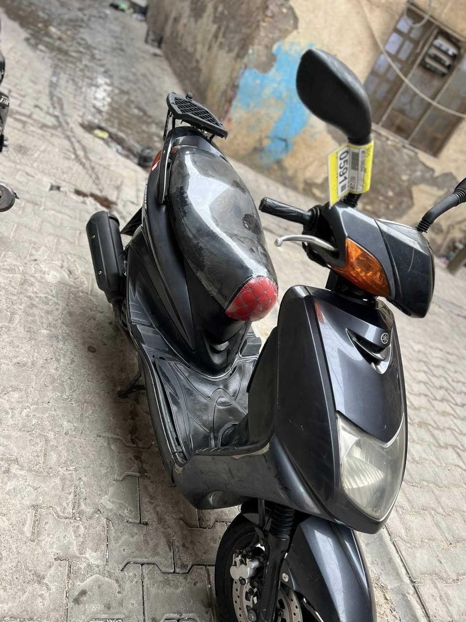 السلام عليكم دراجه سكنس 110 ياباني كلهه بلاديه من التاير لتاير محرك مينسمع ناعم شلعه معدل كهربائي كله شغال نكره سلف دراجه نضيفه مال جنايه ربع مينصرف عليهه جديده السعر 800 مكاني كاظميه شراي تصال ***********
